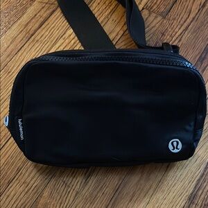 Lululemon fanny pack